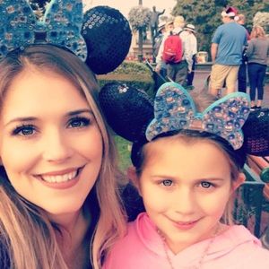 Meet your Posher, Corinne